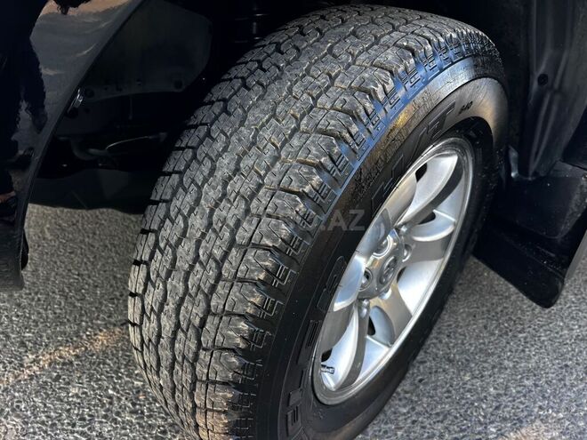 Toyota Land Cruiser Prado-20