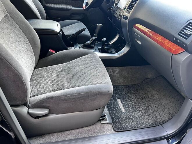 Toyota Land Cruiser Prado-9