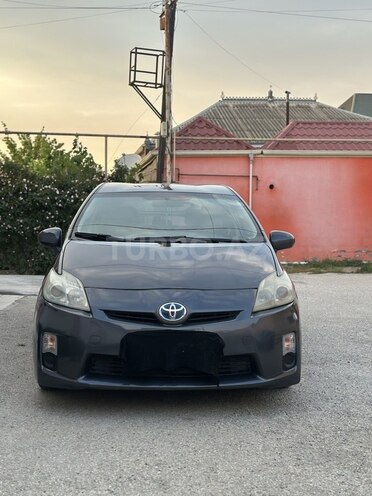 Toyota Prius-1