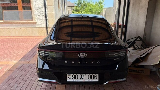 Hyundai Sonata-5