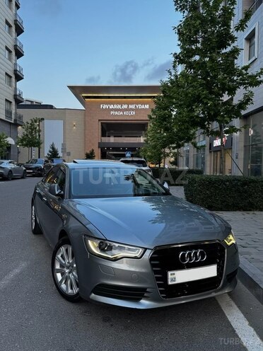 Audi A6-3