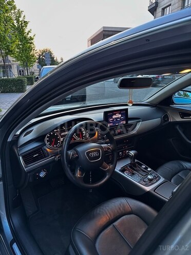 Audi A6-11