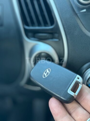 Hyundai ix35-17