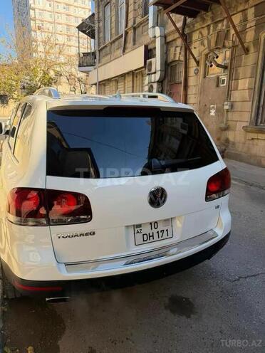 Volkswagen Touareg-2