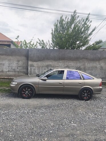 Opel Vectra-8