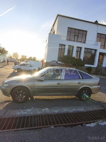 Opel Vectra-5