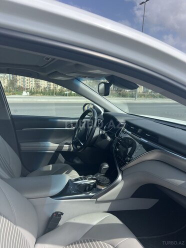 Toyota Camry-4