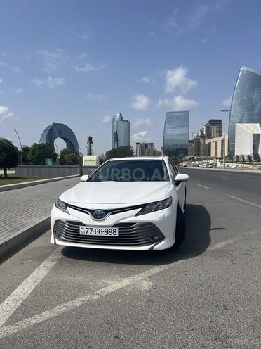 Toyota Camry-1