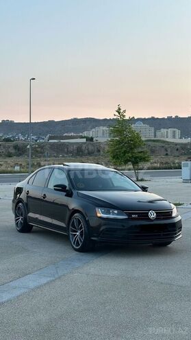 Volkswagen Jetta-2