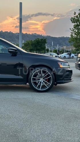Volkswagen Jetta-5