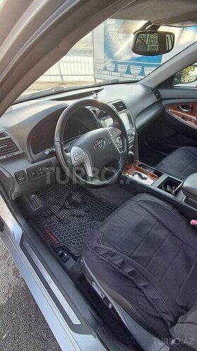 Toyota Camry-9