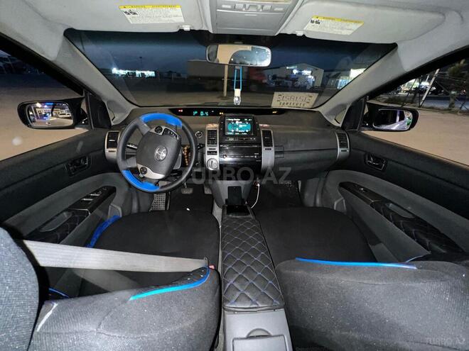 Toyota Prius-13