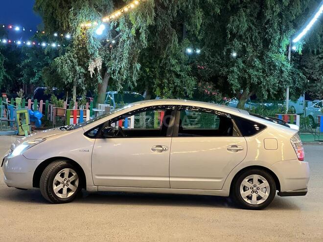 Toyota Prius-10