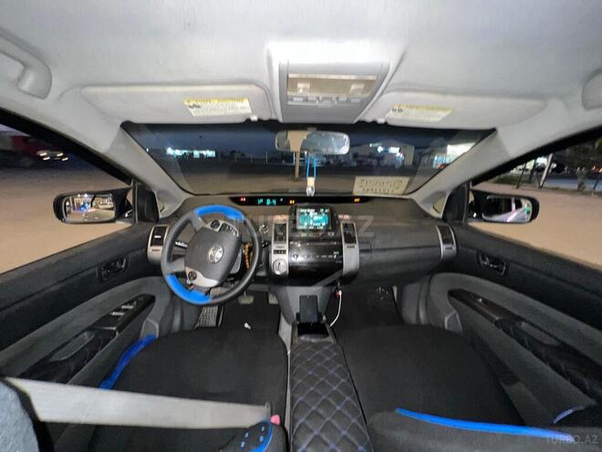 Toyota Prius-2