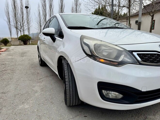 Kia Rio-2