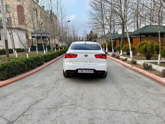 Kia Rio-8