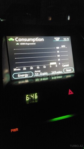 Toyota Prius-15