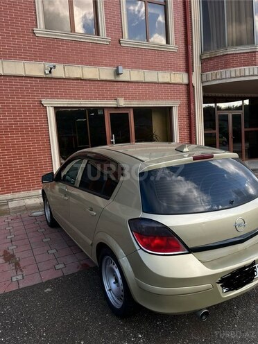 Opel Astra-7