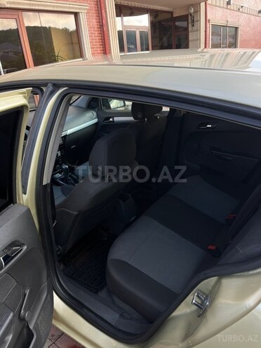 Opel Astra-14