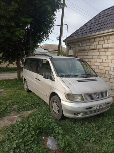 Mercedes V 230-1