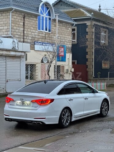 Hyundai Sonata-4