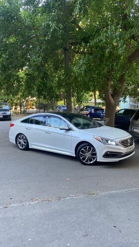 Hyundai Sonata-2
