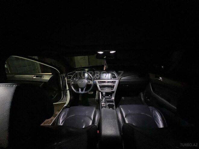 Hyundai Sonata-21