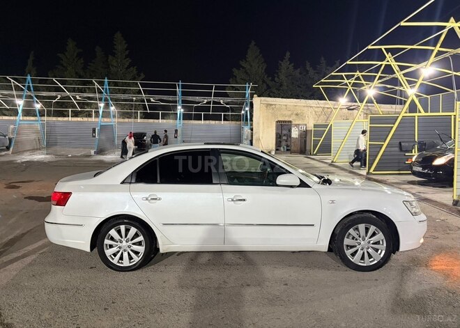Hyundai Sonata-2