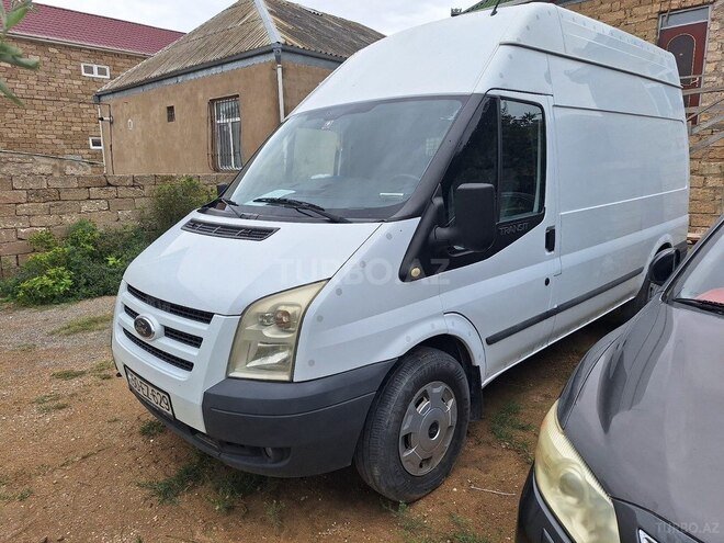 Ford Transit-6
