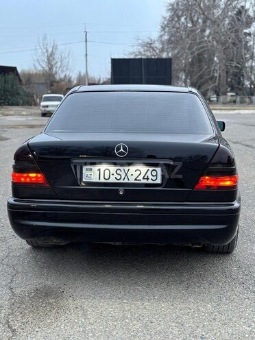 Mercedes C 240-8