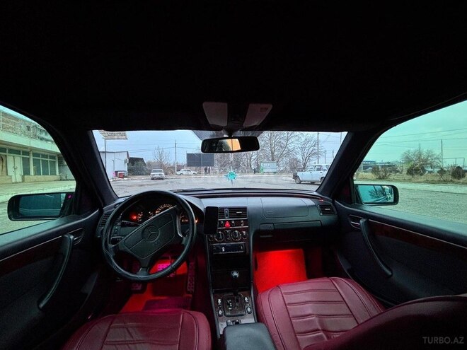 Mercedes C 240-12