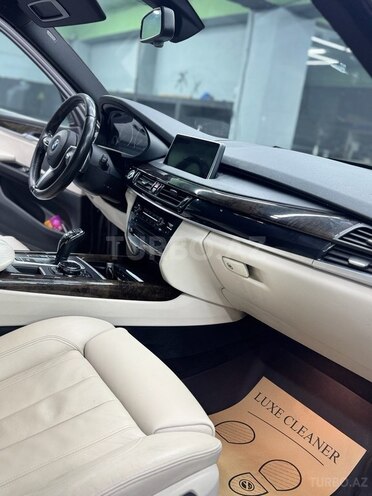 BMW X5-6