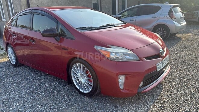 Toyota Prius-1