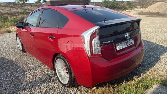 Toyota Prius-2