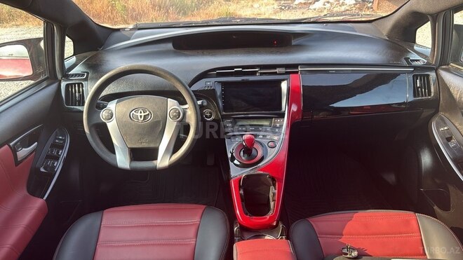 Toyota Prius-3