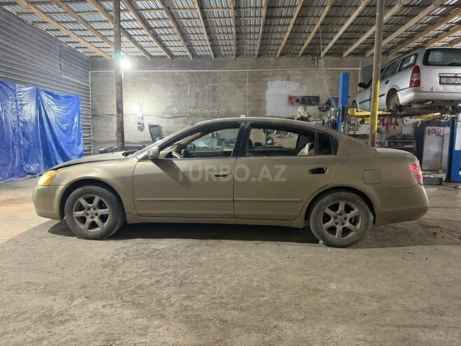 Nissan Altima-3
