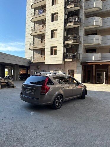 Kia Ceed SW-2