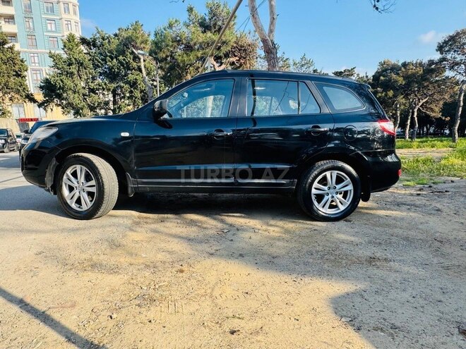 Hyundai Santa Fe-5