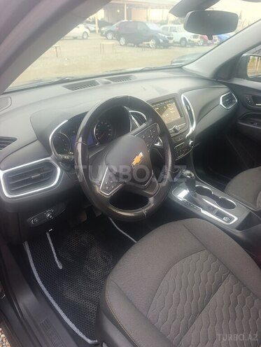 Chevrolet Equinox-5