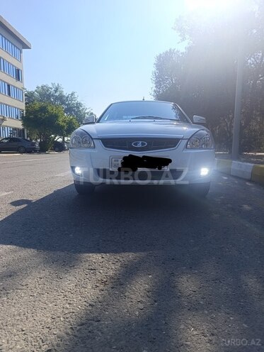 LADA (VAZ) Priora-1
