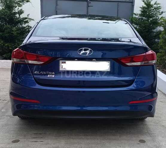 Hyundai Elantra-2
