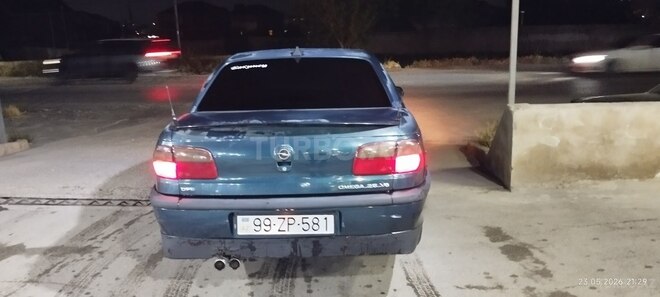 Opel Omega-2