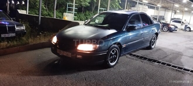 Opel Omega-4