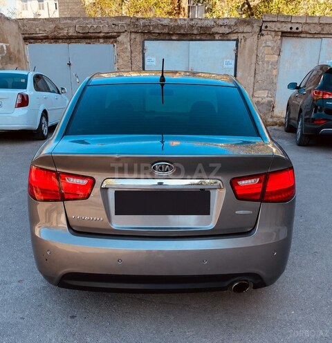 Kia Cerato-2