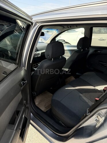 Opel Astra-10