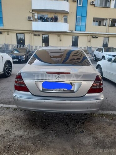 Mercedes E 220-4