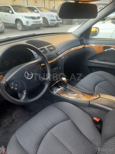 Mercedes E 220-7