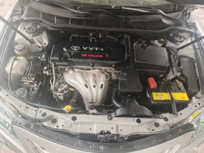 Toyota Camry-8