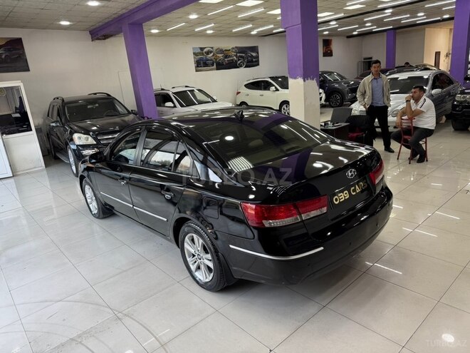 Hyundai Sonata-13