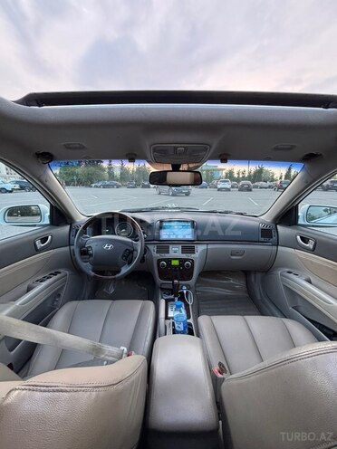 Hyundai Sonata-5